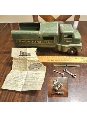 Vintage Structo Telephone Co. Metal Toy Truck With Tools & Instructions